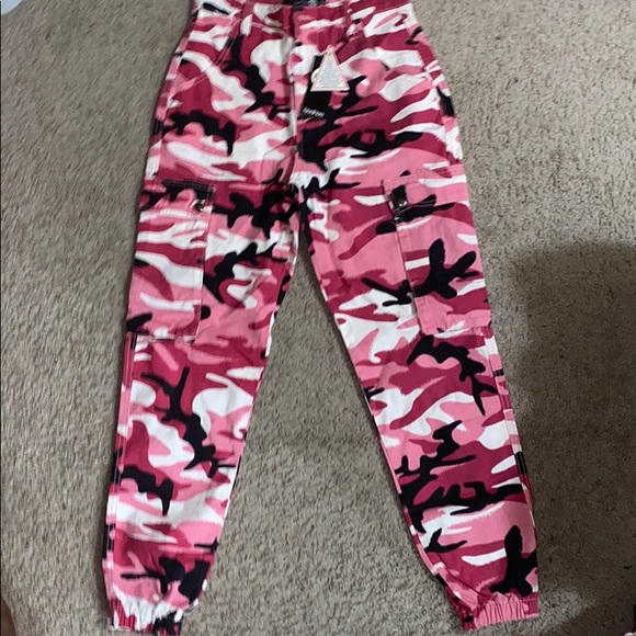 pink army cargo pants